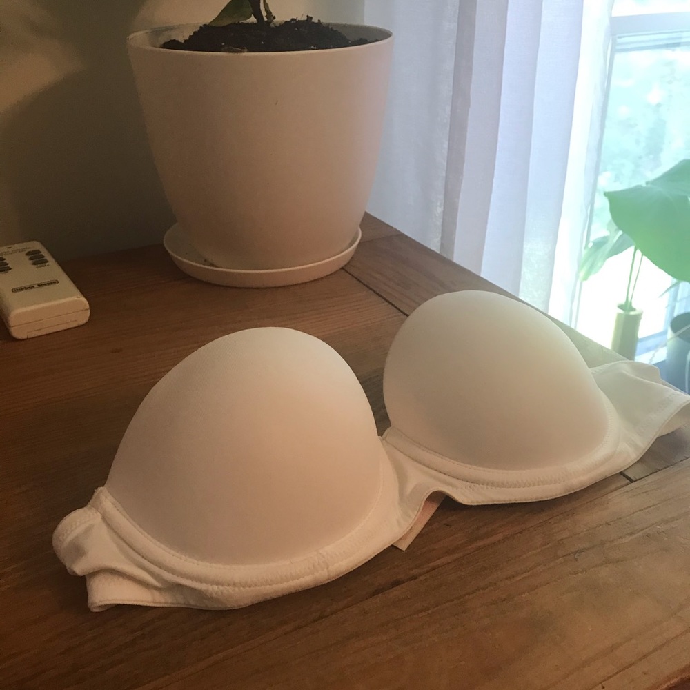 Victoria’s Secret Pink Strapless Bra